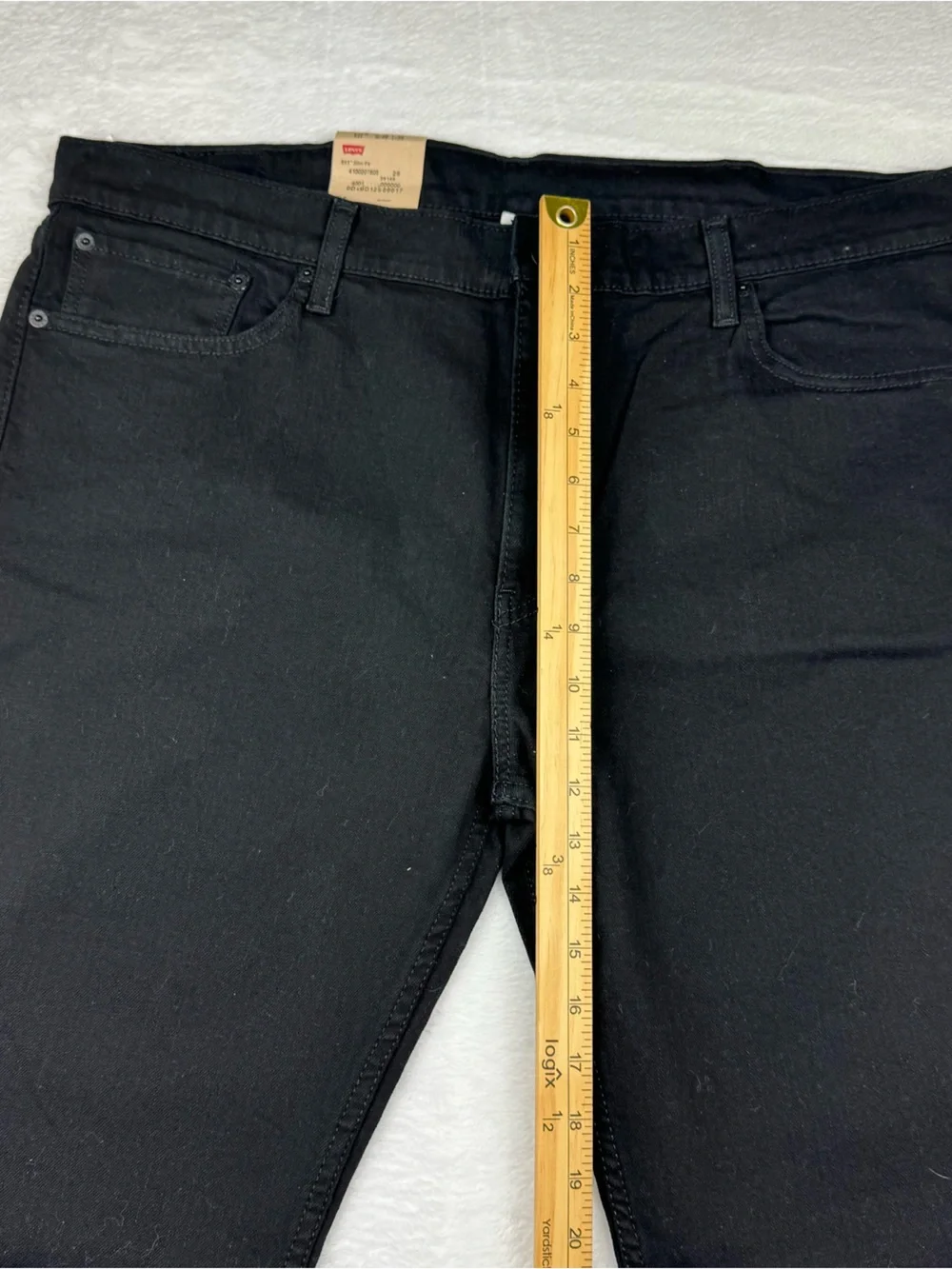 Levi's 511 NWT Slim Fit stretch jeans. Size 40-inch waist and 30-inch inseam.
